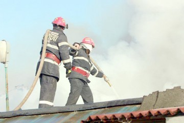 ATENŢIE! Feriţi-vă locuinţele de incendii!