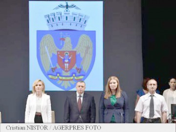 Cei 55 de consilieri generali ai Capitalei au depus jurământul