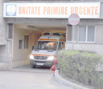 Bătrân lovit de o maşină: traversa prin loc nepermis