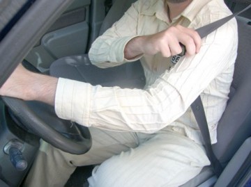 Prinşi la volan chiar dacă nu aveau permise de conducere