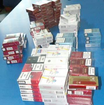 Prins în flagrant cu ţigări de contrabandă