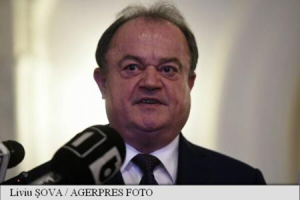 Blaga: Premierul spune că duce mandatul ca până acum