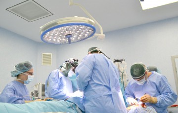 Moartea lui va da altora o nouă şansă la viaţă: prelevare de rinichi, de la un tânăr aflat în moarte cerebrală