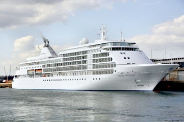 Nava de pasageri Silver Whisper ajunge în Portul Constanţa