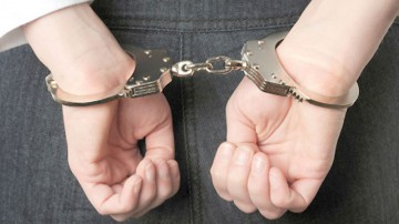 Unul dintre indivizii implicaţi în bătaia din buricul Constanţei, menţinut în arest
