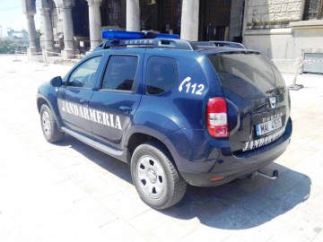 Urmărit naţional, depistat de către jandarmi