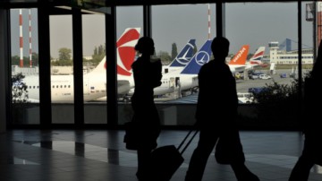 Directorul aeroporturilor din Otopeni şi Băneasa, Sorinel Ciobanu, a fost revocat din funcţie