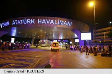 EXPLOZII ŞI FOCURI DE ARMĂ LA AEROPORTUL ATATURK DIN ISTANBUL! Cel puţin 28 morţi!