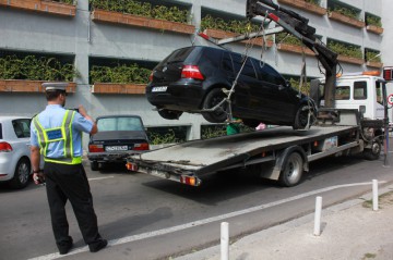 Atenție, șoferi! Mașinile parcare ALANDALA se vor ridica din nou