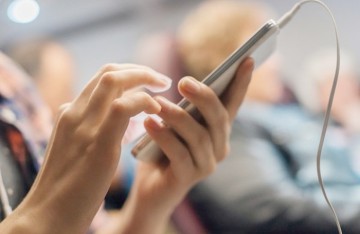 Tarom, liber la internet în avion