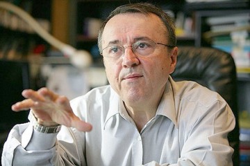 Cristoiu: Înainte de a se retrage la Bruxelles, Hoarda lui Dacian Cioloş pârjoleşte România!