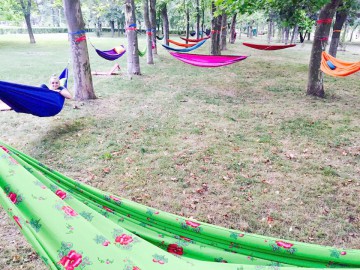 Voluntarii înfrumuseţează Parcul Tăbăcărie