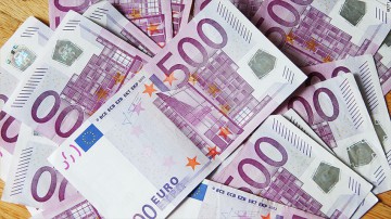 Bani pentru afacere la sate
