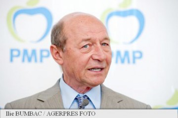Băsescu: Iohannis a fost degeaba la summit-ul NATO de la Varşovia