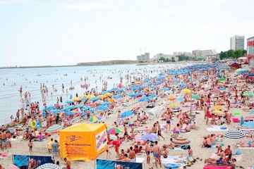 Controale şi amenzi pe toate sectoarele de plajă de pe litoral