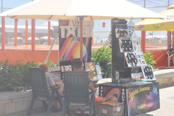 Autorizaţiile pentru comerţul în Mamaia bagă zâzanie între tarabagii