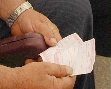 Cetățenii vor putea să-și plătească retroactiv contribuția la pensii