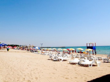 Plajele de pe litoralul românesc, scoase la licitaţie în plin sezon