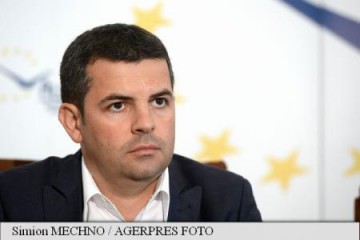 Constantin: Premierul să vină în Parlament să facă o evaluare a programului de guvernare
