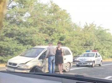 Au început vacanţa pe litoral apelând… la firmele de tractare!