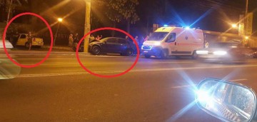 Accident rutier în Mamaia: o maşină a fost proiectată într-un stâlp!