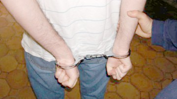 Vasluian urmărit naţional, depistat de poliţiştii constănţeni