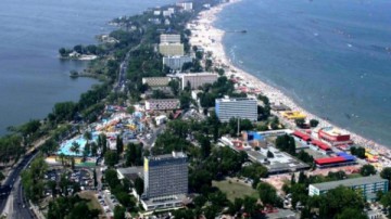 Municipalitatea se pregăteşte pentru sezonul estival! Panourile din Mamaia intră în reparaţii