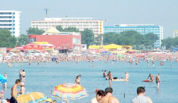 O tânără de 21 de ani, la un pas de moarte în Mamaia