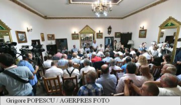 Cioloş: Vreau să găsim mijloacele prin care la vânzarea terenurilor agricole să fie favorizate comunităţile locale
