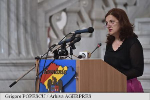 Prună anunță că îl dă în judecată pe Ponta