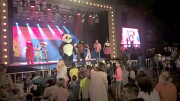 Magie, modă, teatru şi concerte explozive la Caruselul COOLtural