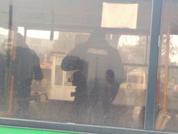 Hoţul care „opera” în autobuzele din Constanţa, menţinut în arest la domiciliu