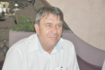 Proiecte pe bandă rulantă la Crucea! Grădiniţă nouă, apă curentă şi o maşină de pompieri