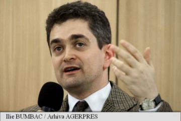 Paleologu își anunță pe Facebook intenția de a candida independent la alegerile parlamentare, ca 