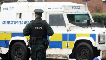 23 de români, ţinuti în SCLAVIE de o bandă de conaţionali, în Irlanda