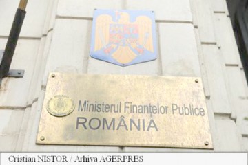 Cât a împrumutat statul de la bănci în august