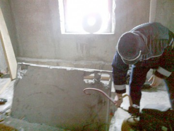 Unul dintre contrabandiştii cu fabrici clandestine la domicilii, liber să plece din ţară