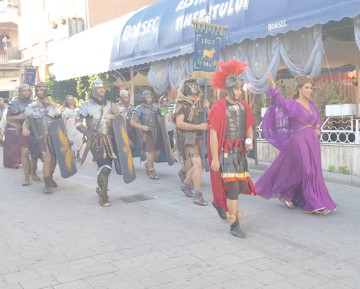 Meşteşugarii de la Festivalul Antic Tomis, verificaţi de Poliţia Locală