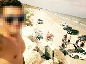 Cât tupeu! Au confundat plaja din Corbu cu zonă de campare