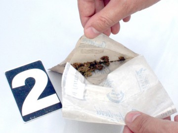 Membrii reţelei de droguri de pe litoral nu părăsesc arestul