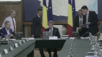 Mai puţine hârtii pentru cetăţenii în relaţie cu administraţia publică