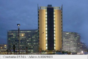 CE: tarifele de roaming vor fi eliminate începând din luna iunie 2017