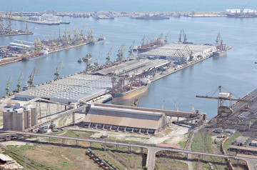 Milioane de tone de mărfuri, manipulate în porturile constănţene