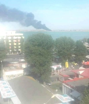 Gunoaiele de pe varianta Ovidiu, în flăcări