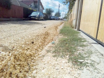 Primăria Năvodari, surdă şi oarbă la problemele reclamate de cetăţeni