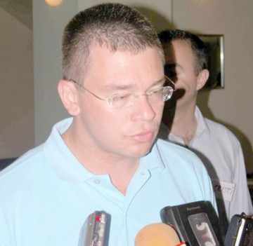 Directorul SIE Mihai Răzvan Ungureanu şi-a dat demisia