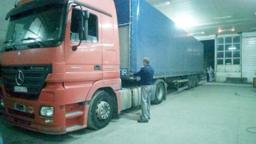 Cetăţean afgan ascuns sub un camion, descoperit la Negru Vodă