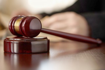 Acuzat de act sexual cu un minor, pus sub control judiciar