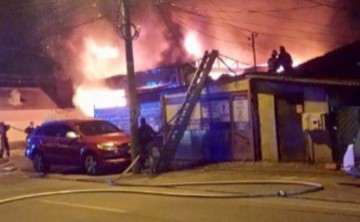Incendiu devastator la un service auto de pe strada Poporului