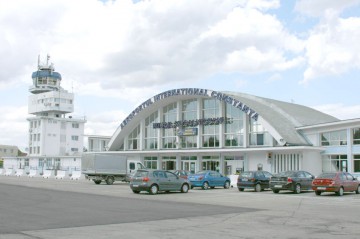 Ce salarii şi beneficii au directorii de la Aeroportul Mihail Kogălniceanu